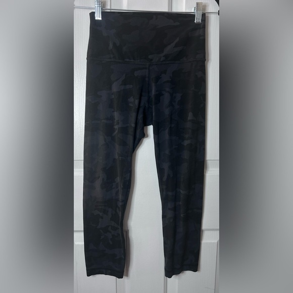 Lululemon Align Crop *21"- Incognito Camo Multi Grey/ Size 6 - Picture 5 of 9